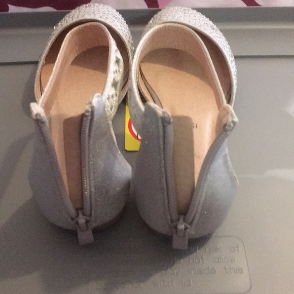 Shoes - Picture 2 of 2